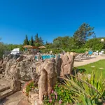 Luxury Oasis Pool & Jacuzzi Βίλα Όλμπια