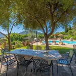 Luxury Oasis Pool & Jacuzzi Βίλα