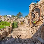 Βίλα Luxury Oasis Pool & Jacuzzi Όλμπια