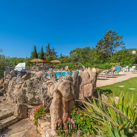 Luxury Oasis Pool & Jacuzzi Villa Olbia