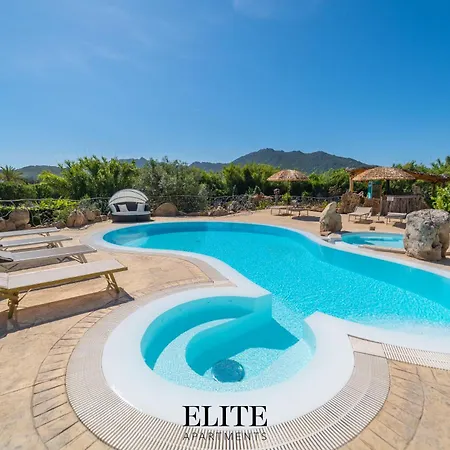 Luxury Oasis Pool & Jacuzzi